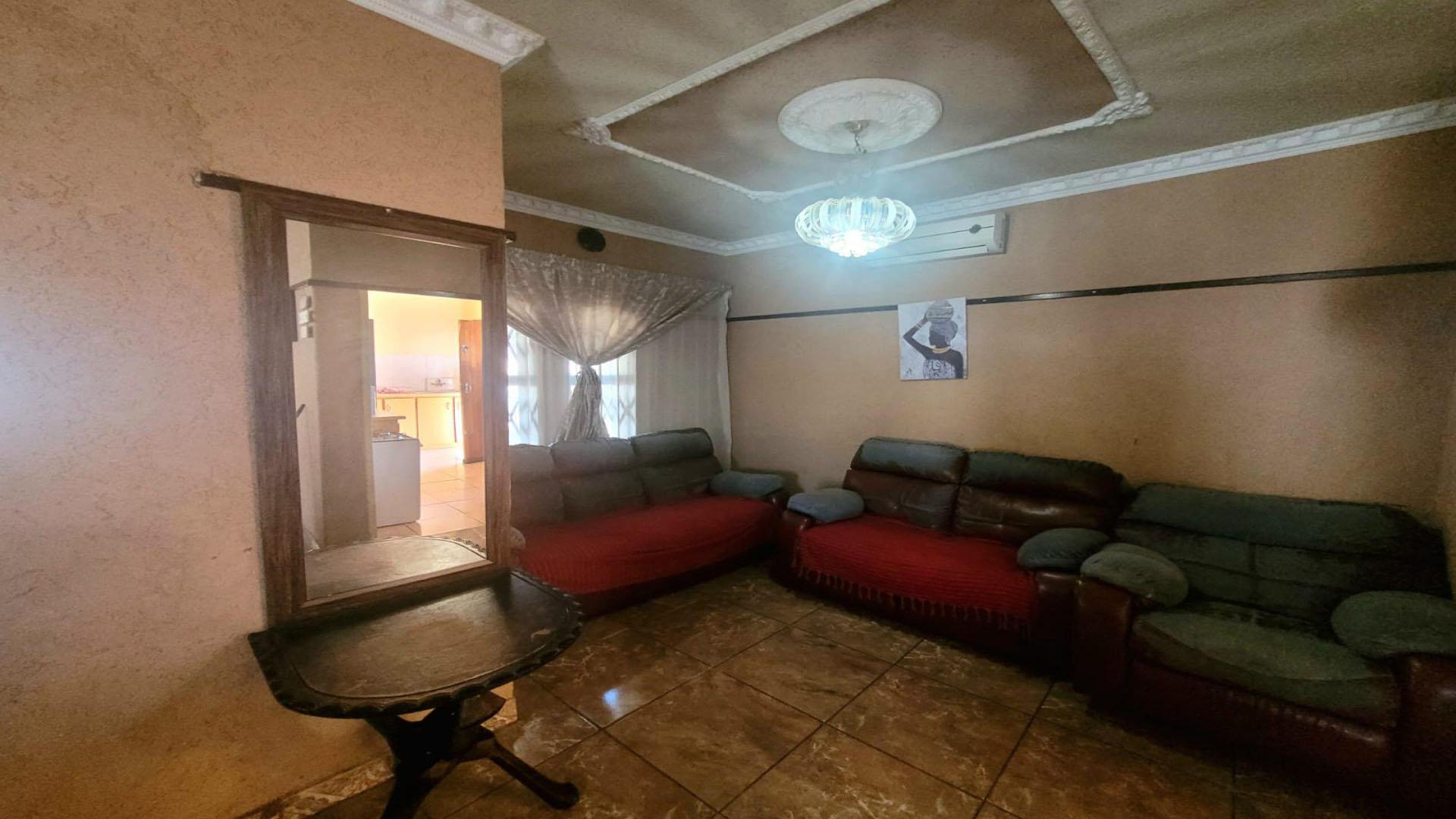 Lounges of property in Welkom