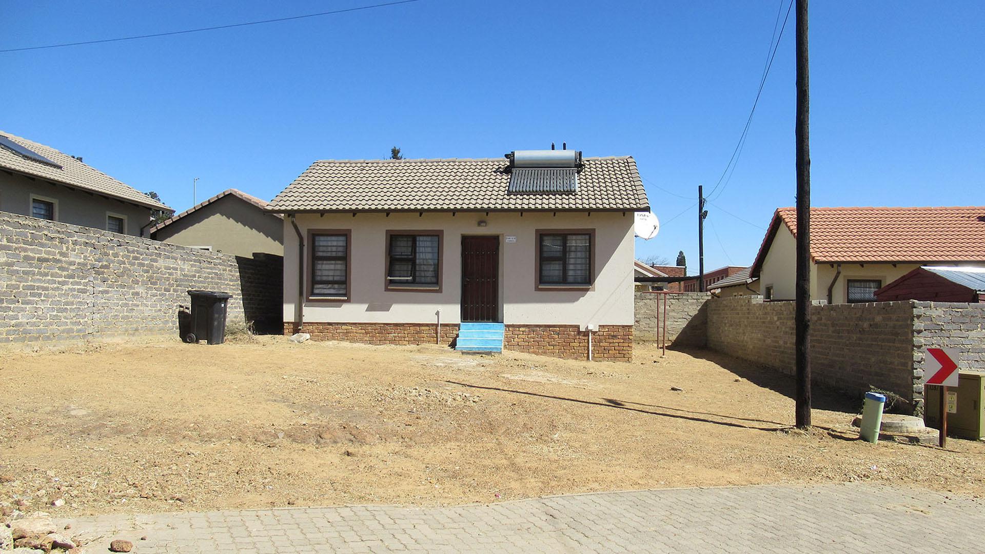 Front View of property in Tirong 