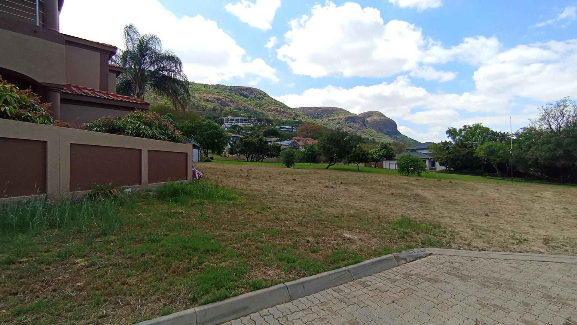 Front View of property in Kosmos Ridge