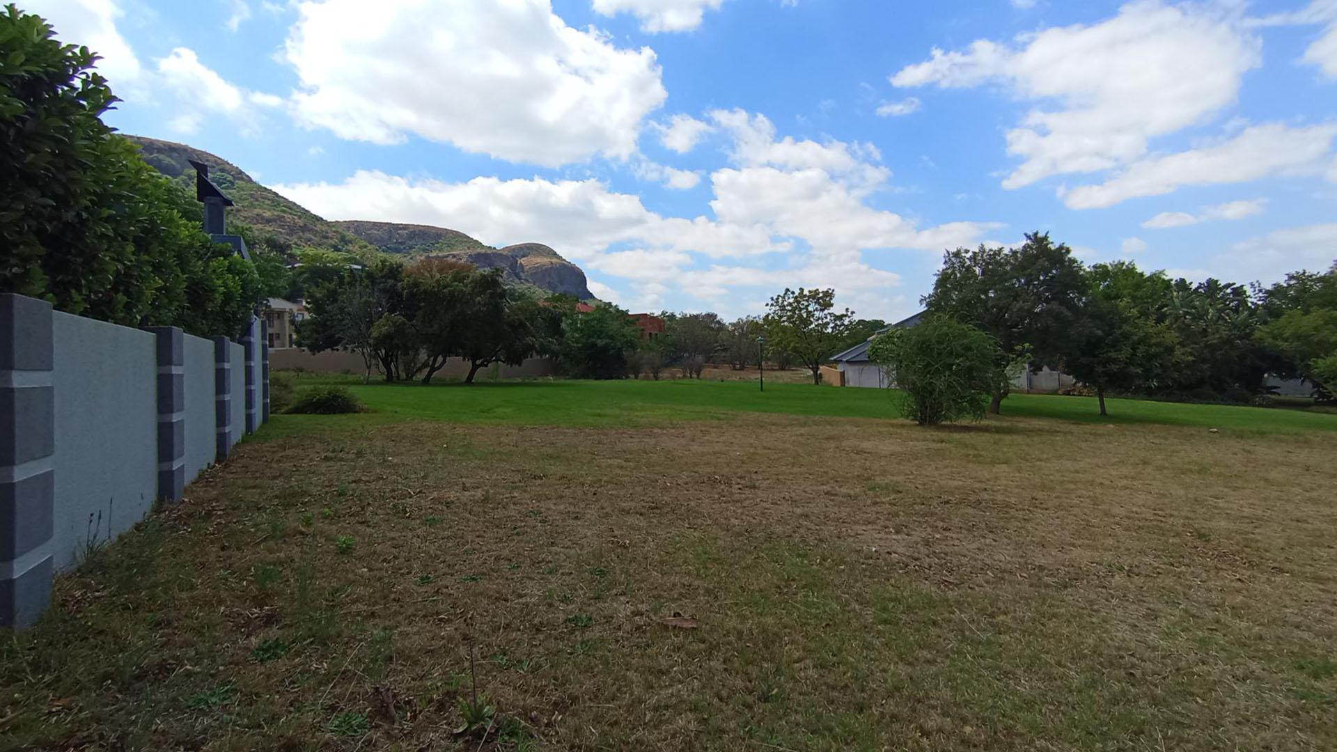 Front View of property in Kosmos Ridge