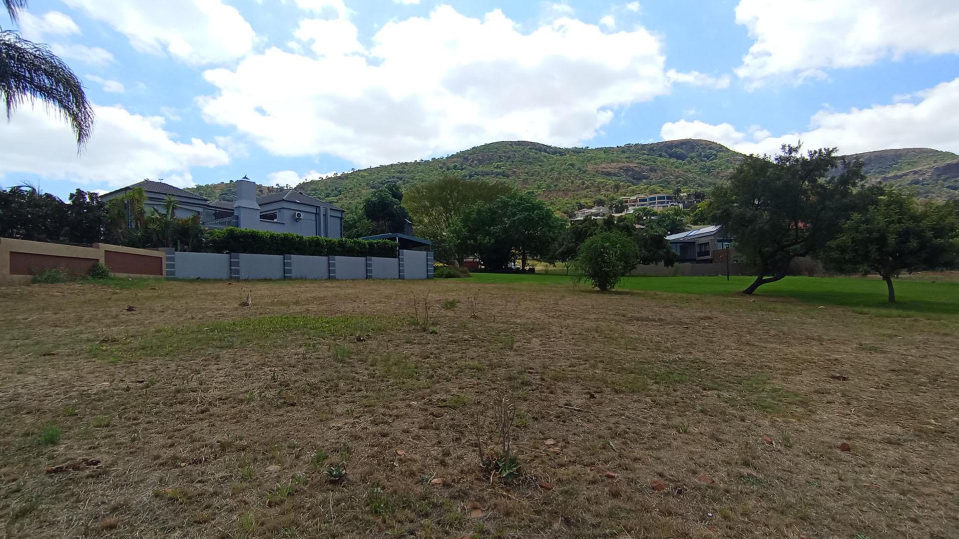 Front View of property in Kosmos Ridge