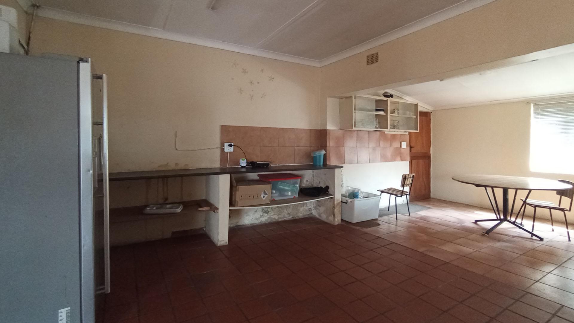 Dining Room - 34 square meters of property in Pretoria North