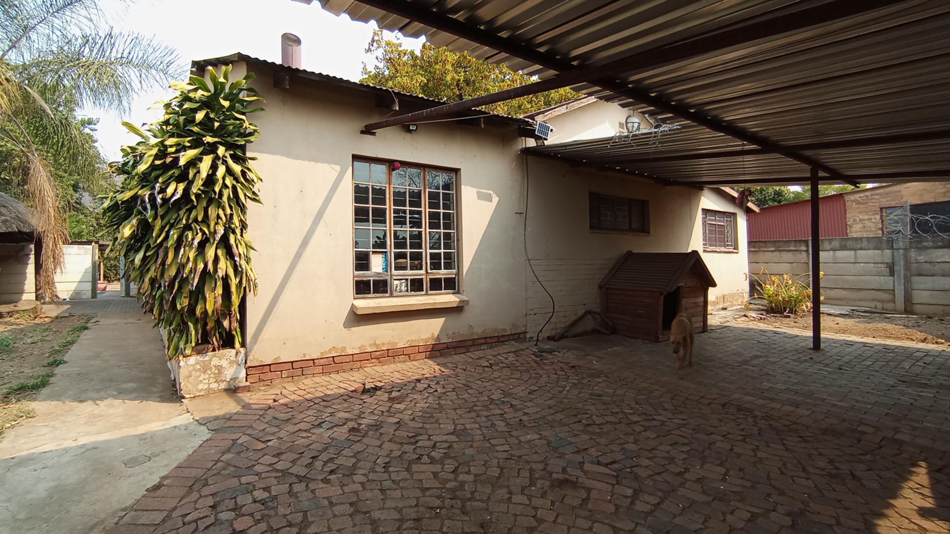 Front View of property in Pretoria North