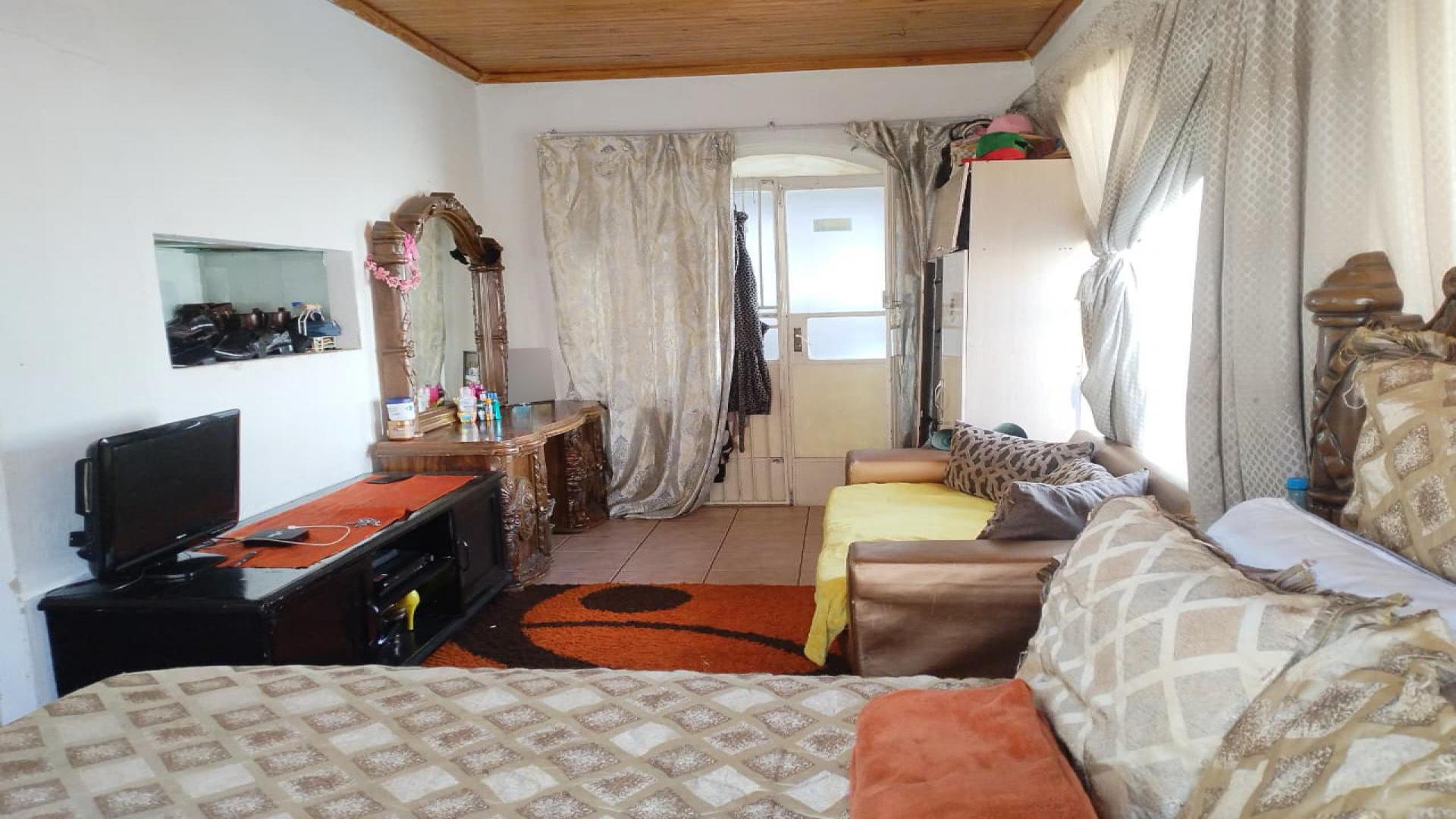 Bed Room 2 of property in South Hills