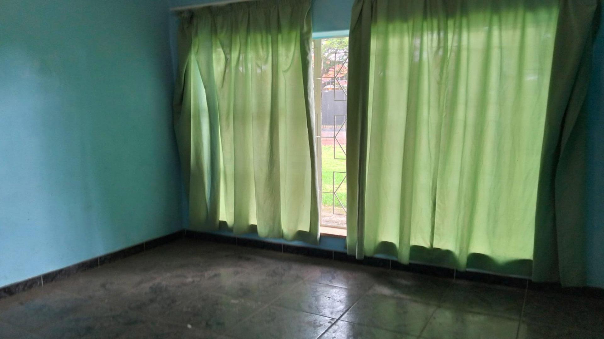 Bed Room 2 of property in Linmeyer