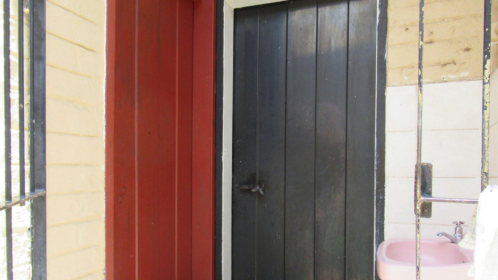 Spaces - 11 square meters of property in Linmeyer