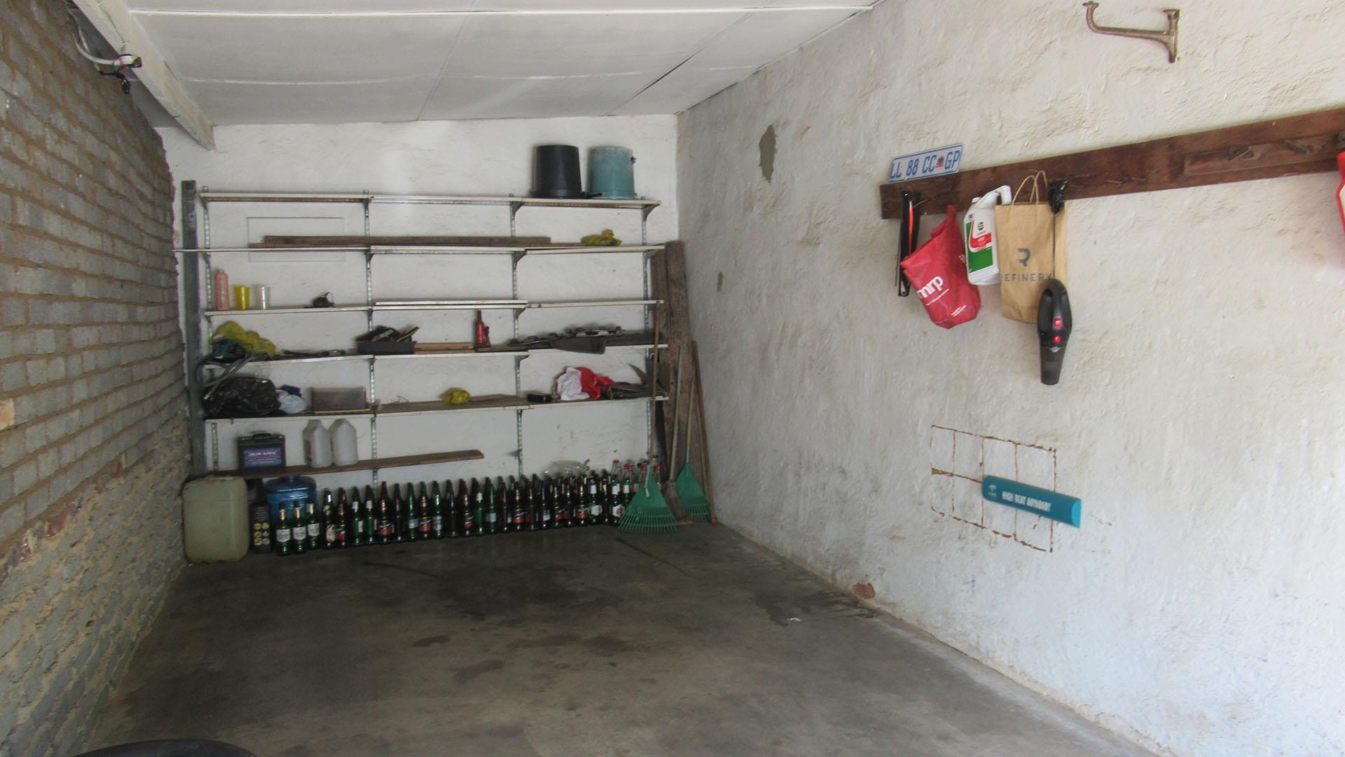 Spaces - 11 square meters of property in Linmeyer