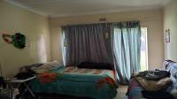 Bed Room 1 of property in Linmeyer