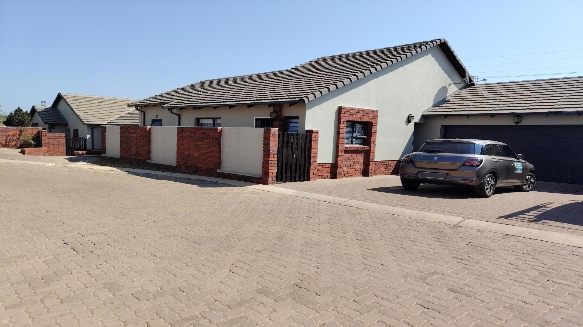 Front View of property in Amberfield