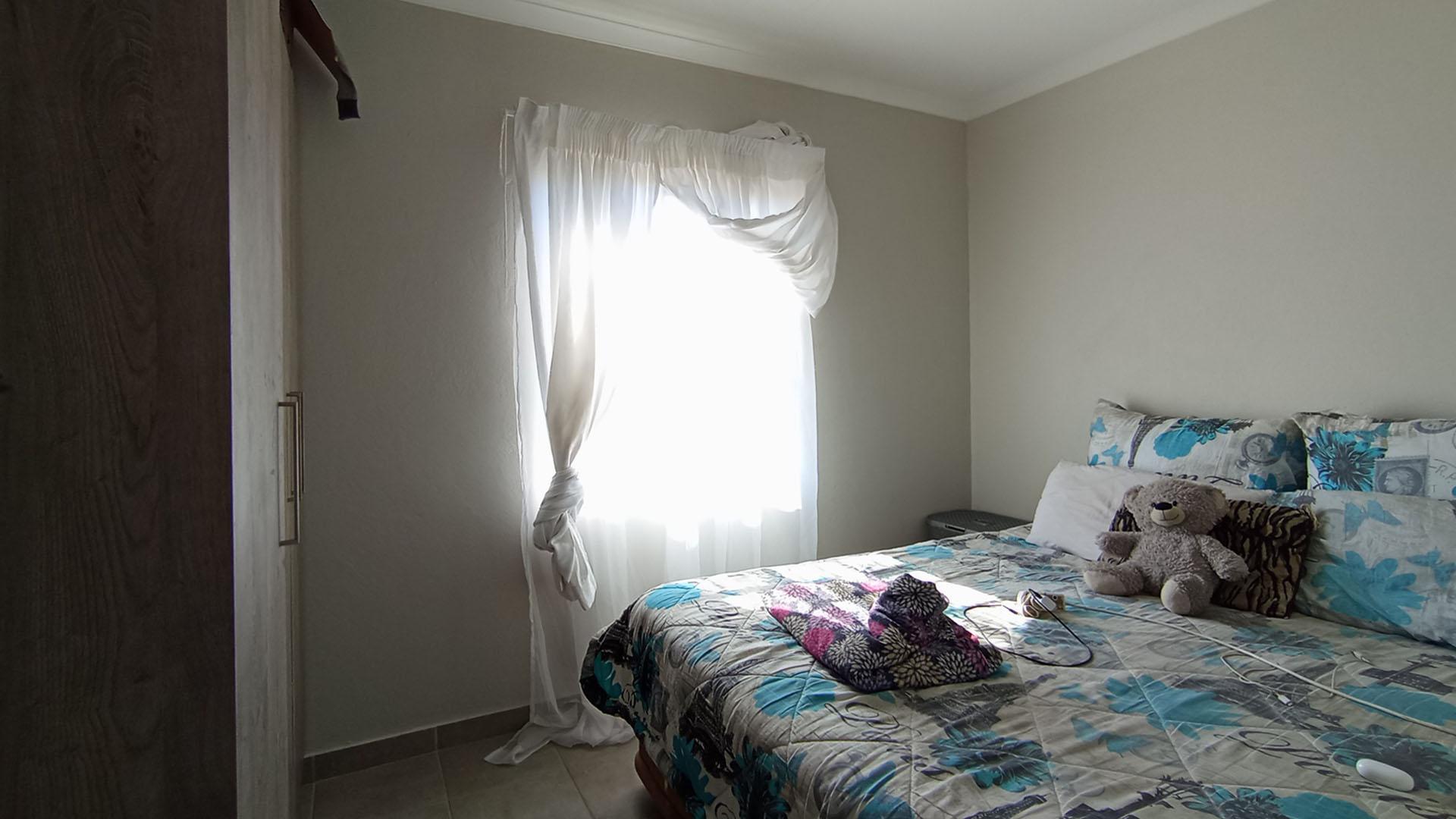 Bed Room 1 - 9 square meters of property in Wolmer