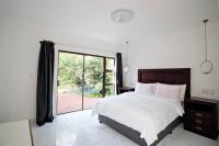  of property in Hurlingham