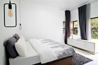  of property in Hurlingham