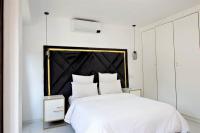  of property in Hurlingham