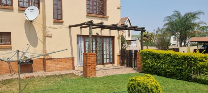 3 Bedroom Duplex for Sale For Sale in Montana Tuine - MR683963