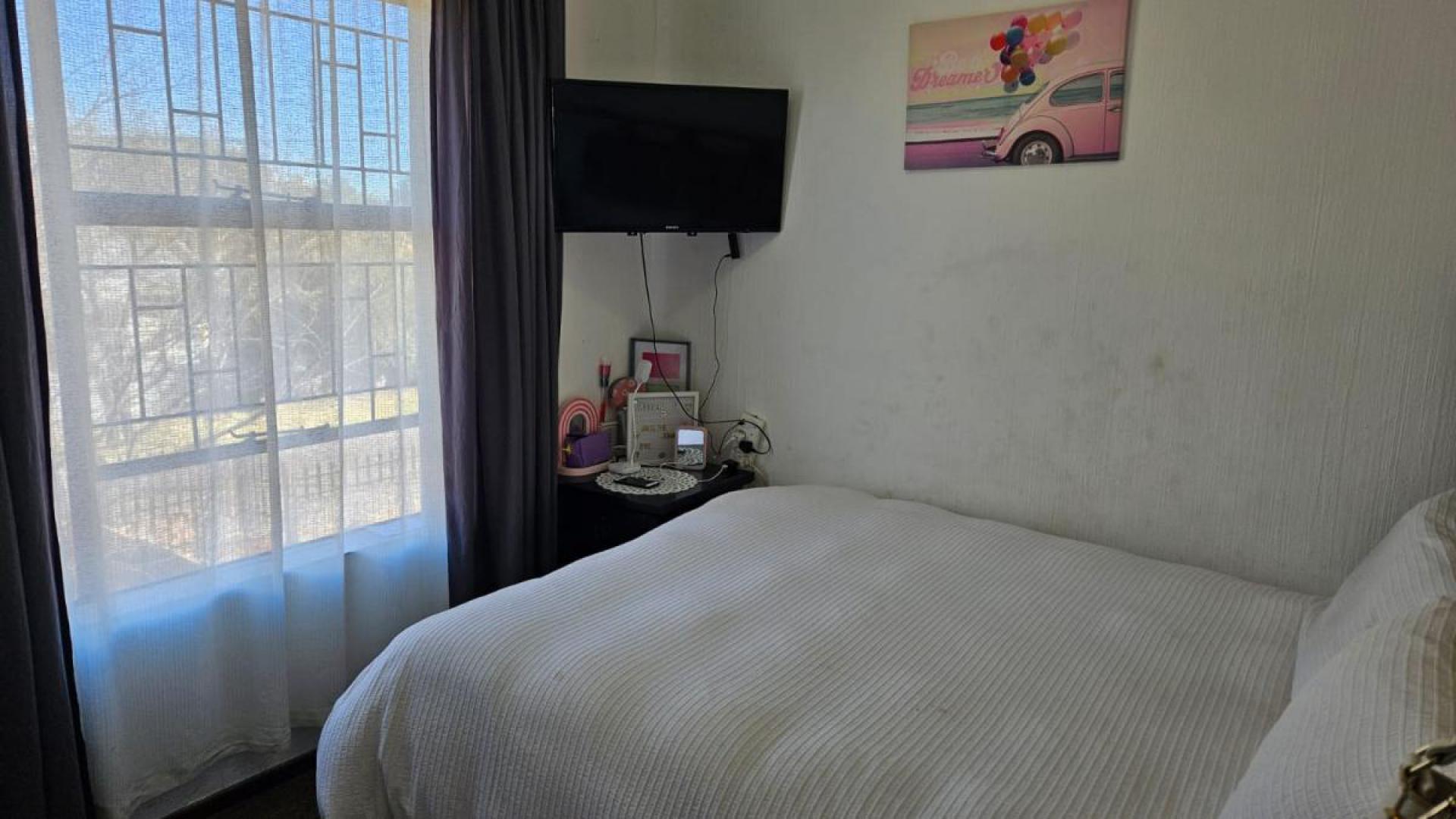 Bed Room 1 of property in Florida