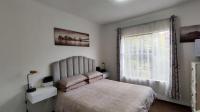 Bed Room 1 - 15 square meters of property in Florida