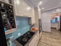  of property in Glenvista