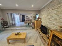  of property in Glenvista