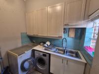  of property in Glenvista