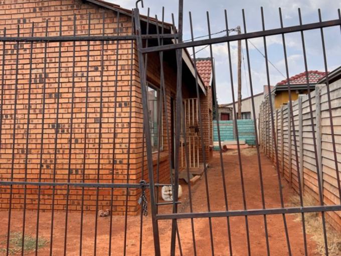 3 Bedroom House for Sale For Sale in Mhluzi - MR683988