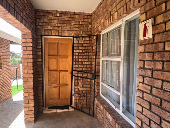 2 Bedroom Apartment for Sale For Sale in Aerorand - MP - MR683995