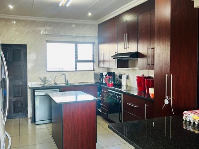4 Bedroom House for Sale For Sale in Aerorand - MP - MR683996