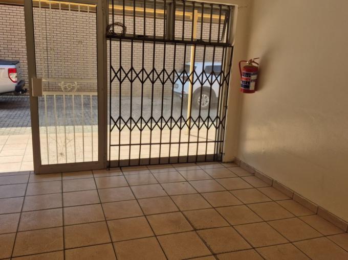 Commercial to Rent in Middelburg - MP - Property to rent - MR683997