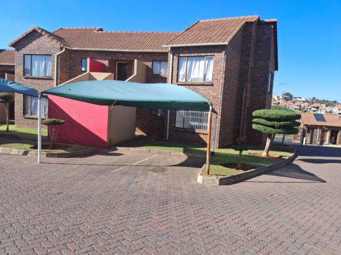 3 Bedroom Simplex for Sale For Sale in Mondeor - MR684035