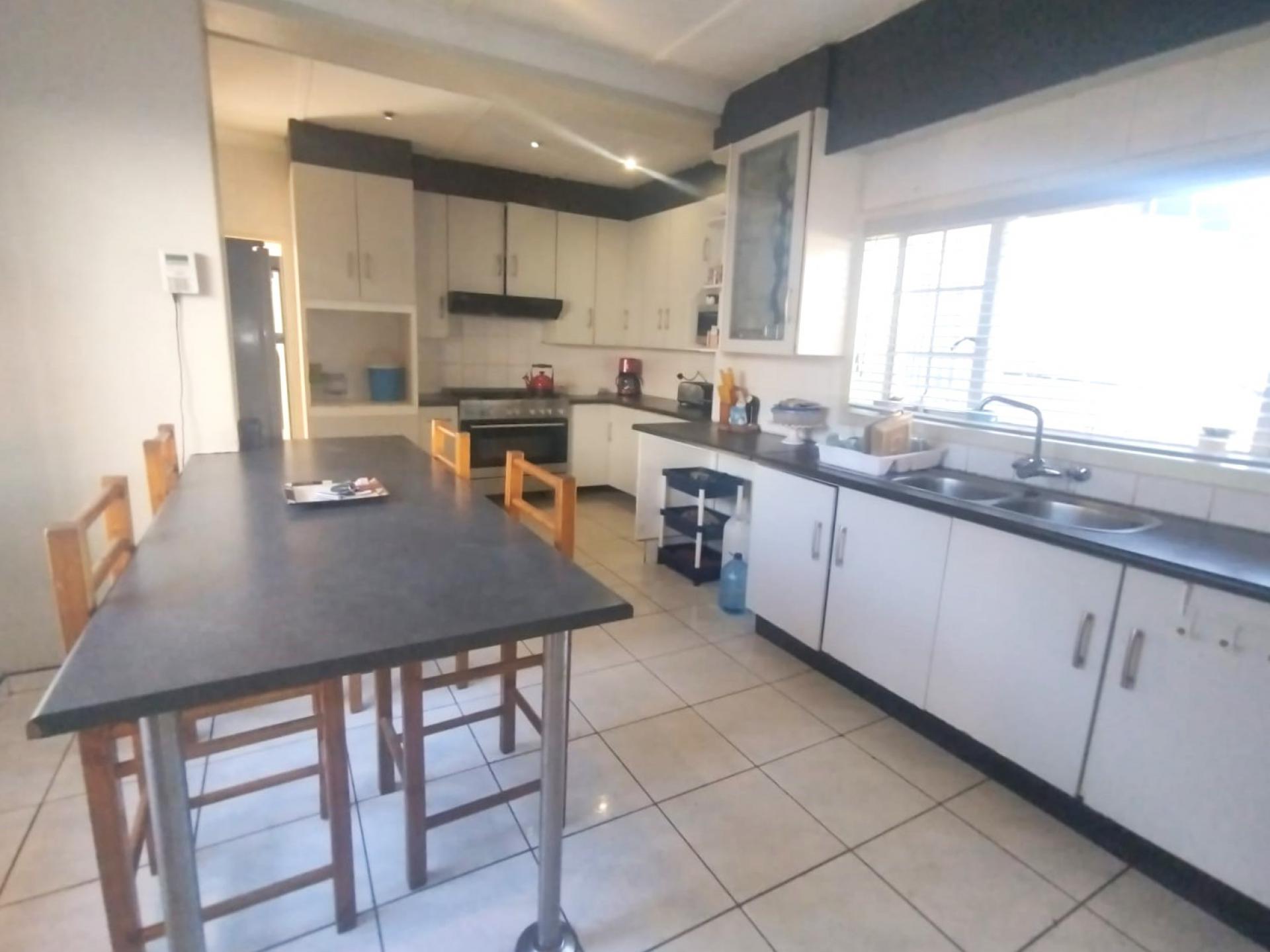  of property in Tulisa Park