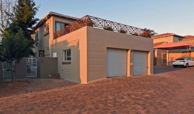 4 Bedroom Sectional Title for Sale For Sale in Allen’s Nek - MR684073