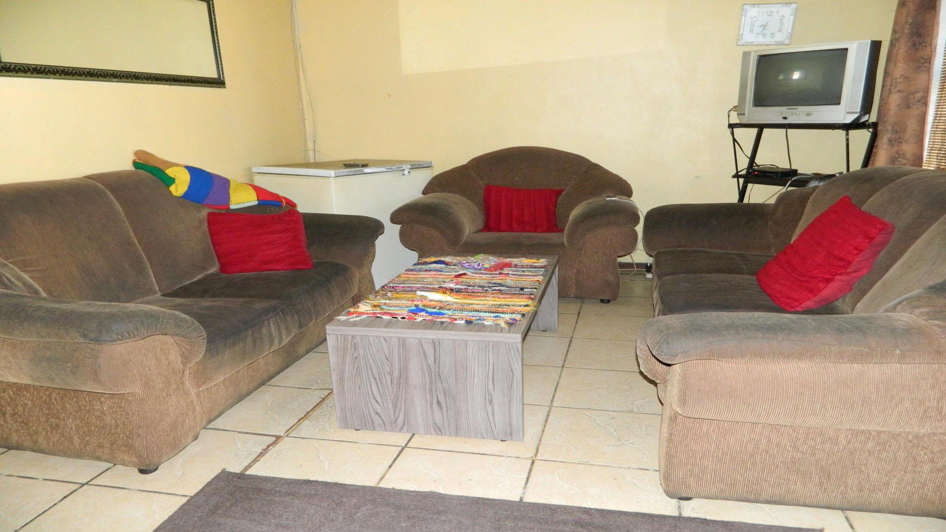 Lounges of property in Hillcrest Heights