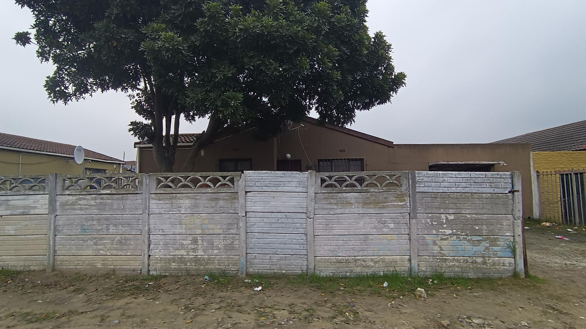 Front View of property in Hillcrest Heights