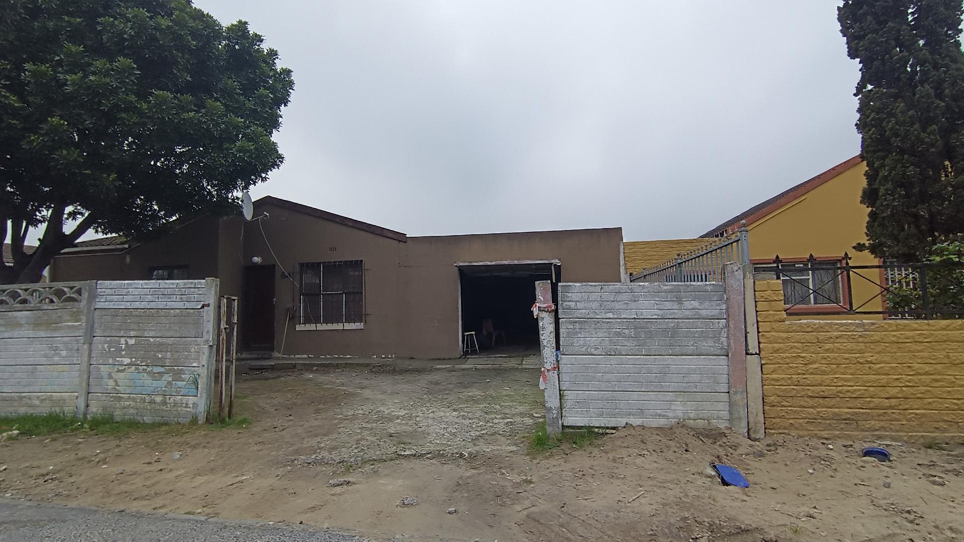 Front View of property in Hillcrest Heights