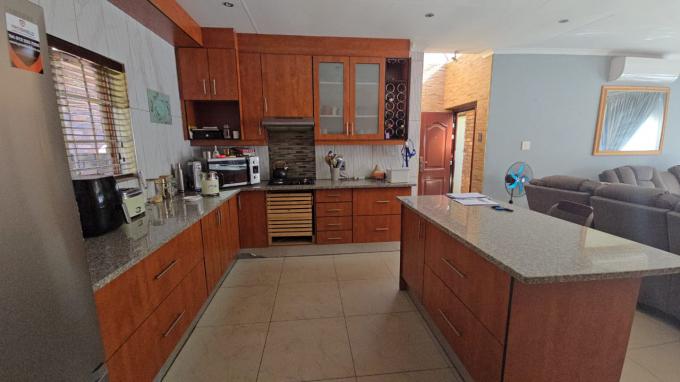 3 Bedroom House for Sale For Sale in Doornpoort - MR684096