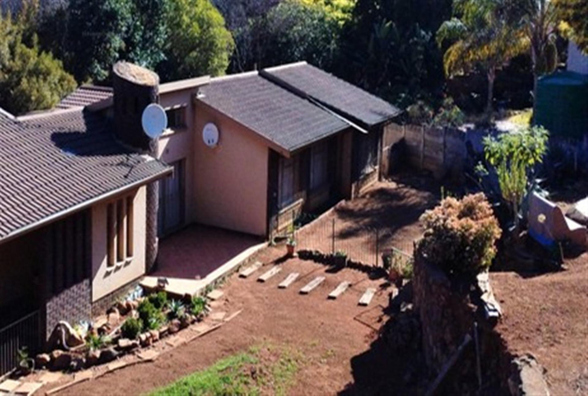 Front View of property in Bassonia