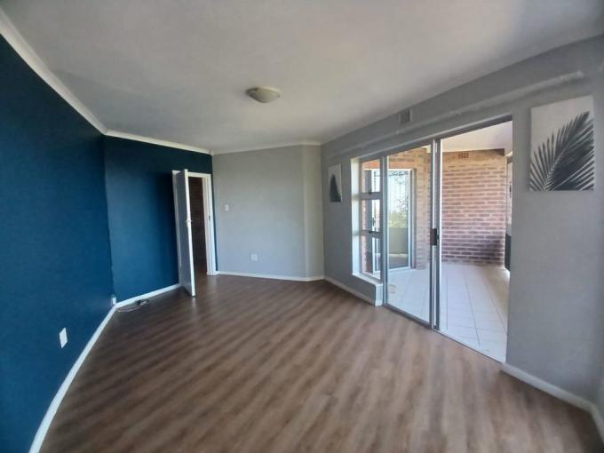 2 Bedroom Apartment to Rent in Kloof  - Property to rent - MR684178