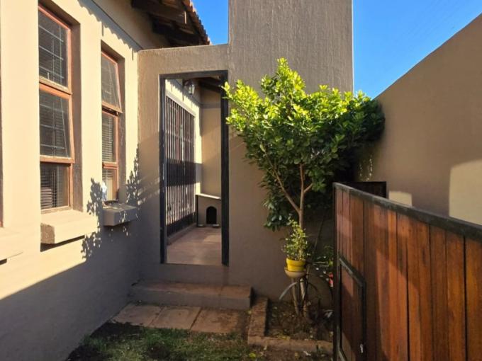 3 Bedroom Simplex for Sale For Sale in Heidelberg - GP - MR684216
