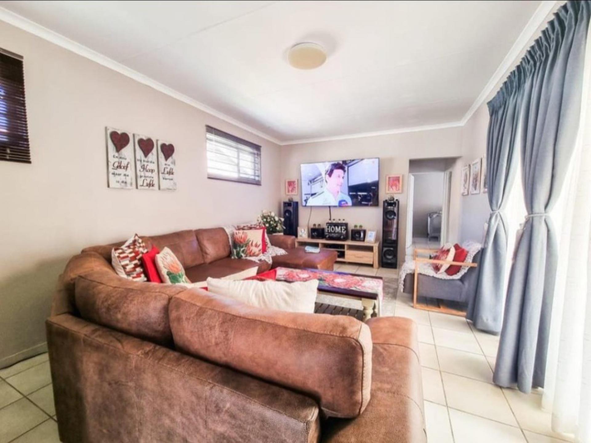  of property in Pomona