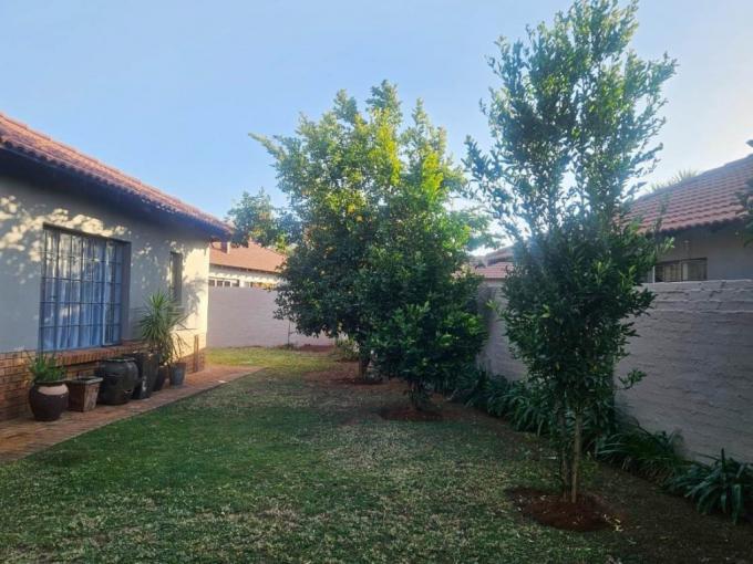 3 Bedroom House for Sale For Sale in Waterval East - MR684244