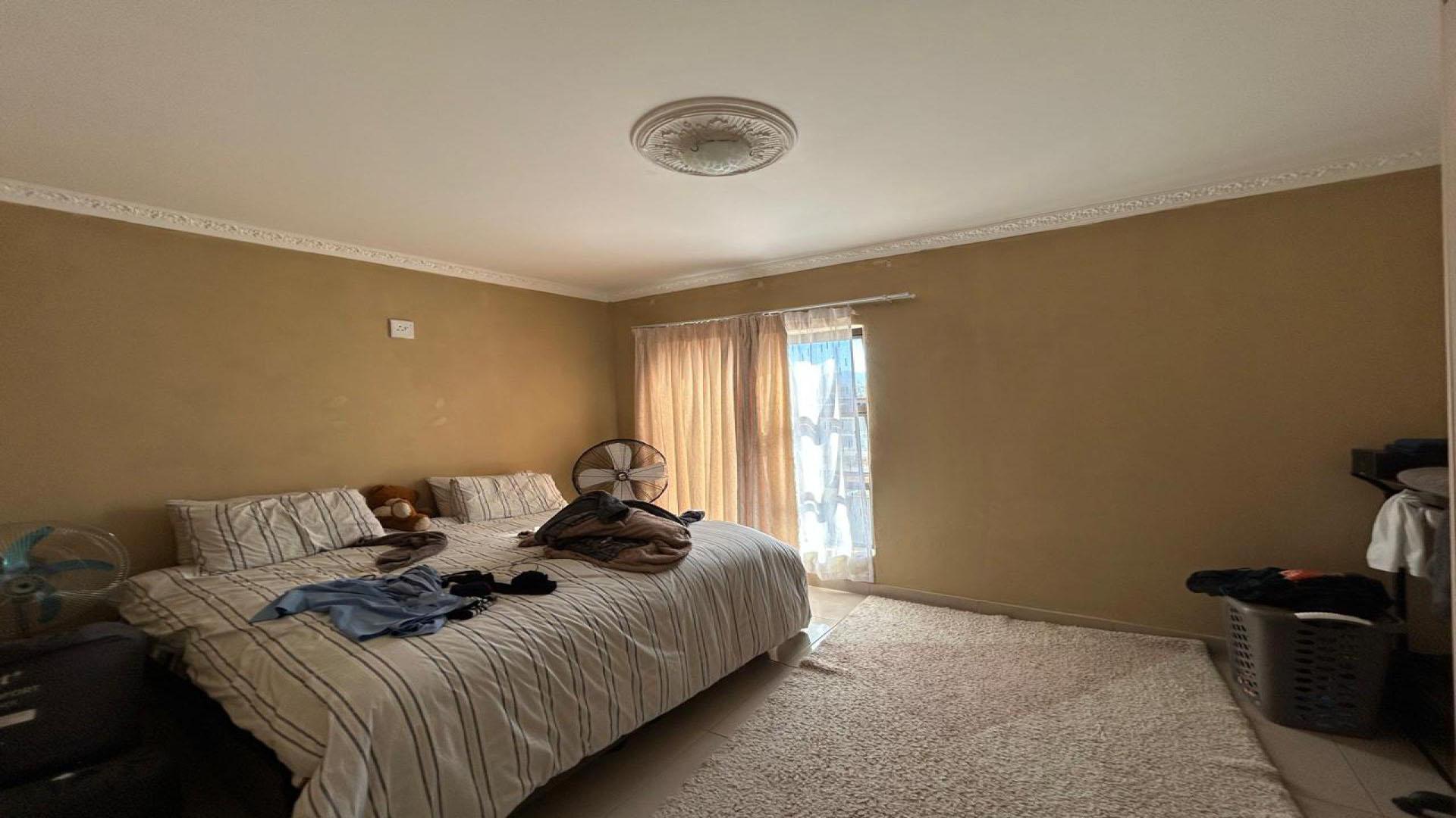 Main Bedroom of property in Tzaneen