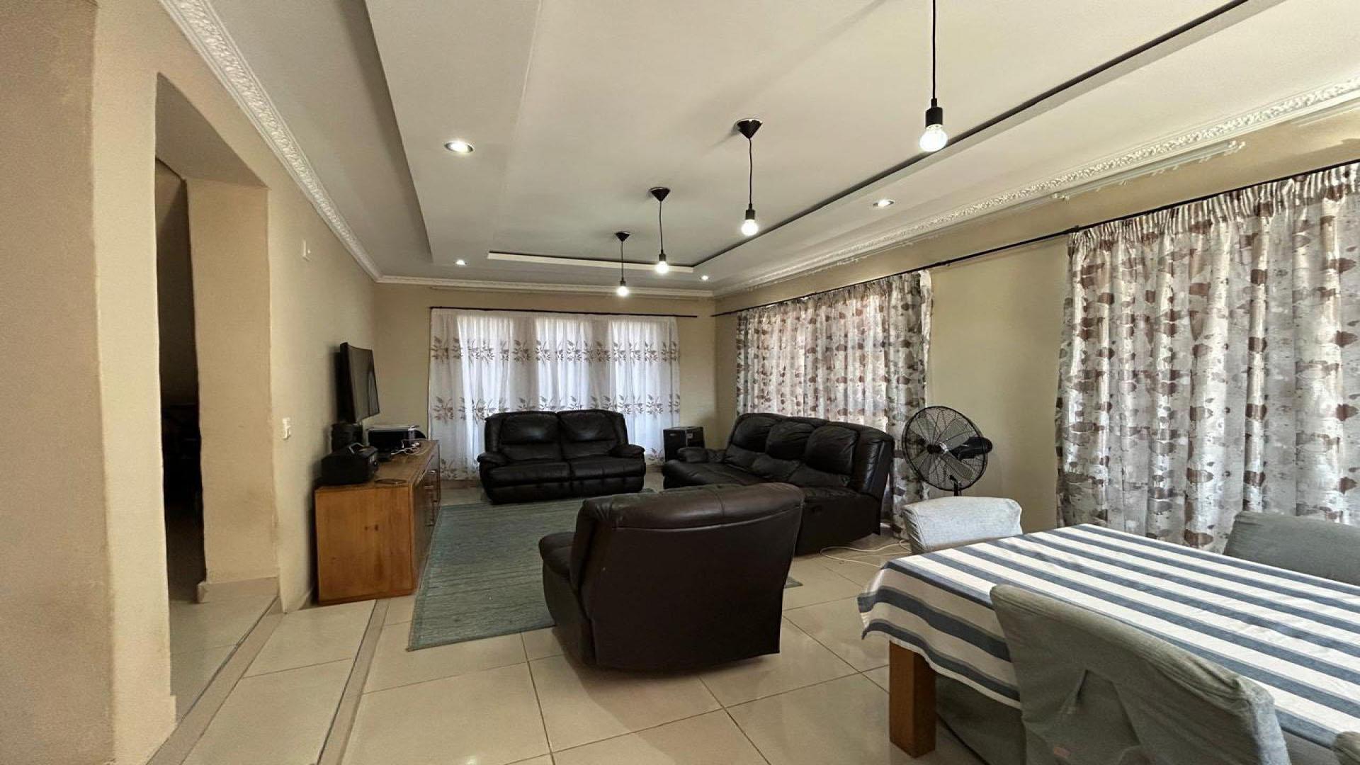 Dining Room of property in Tzaneen