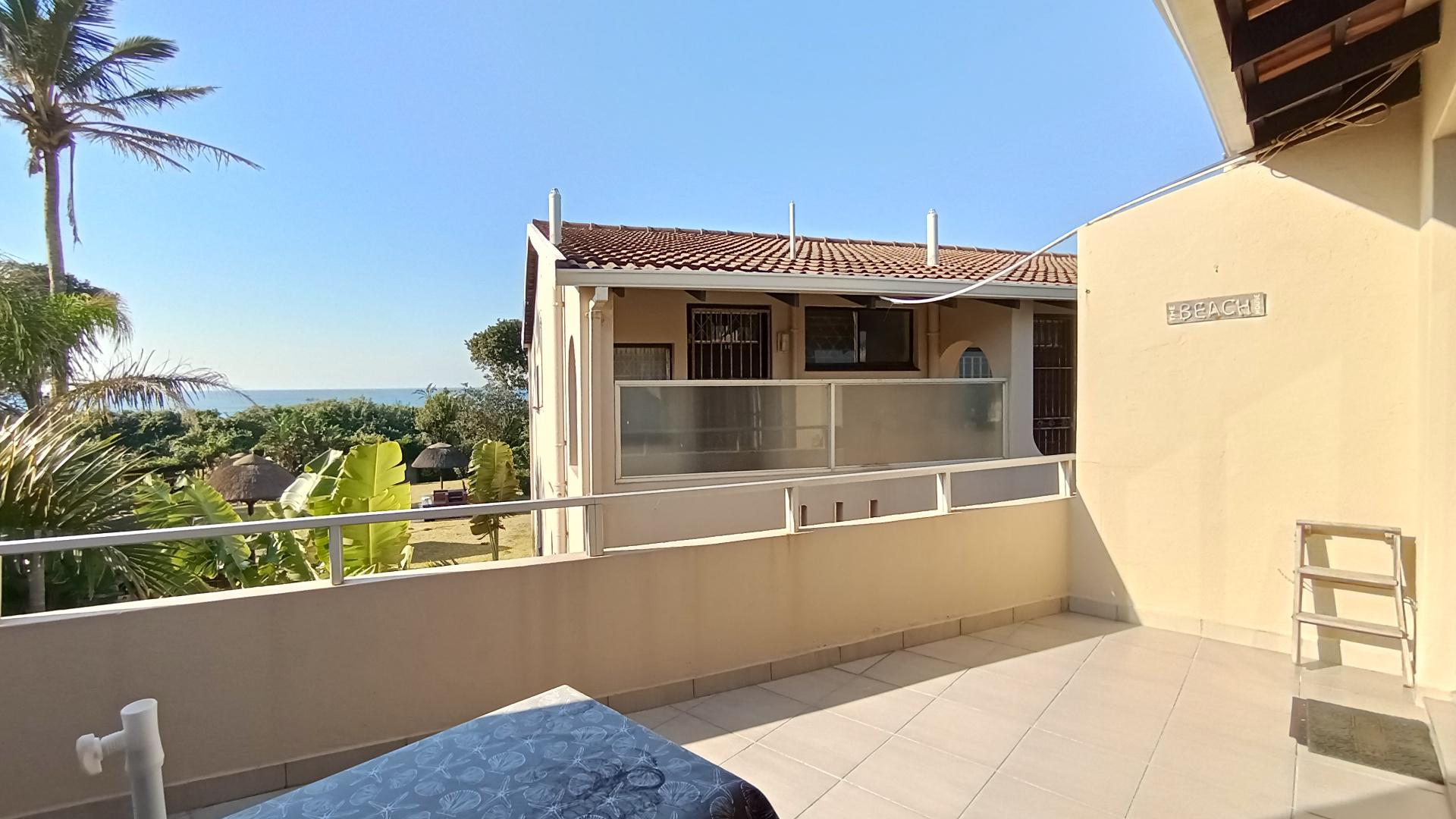 Balcony - 18 square meters of property in Warner Beach