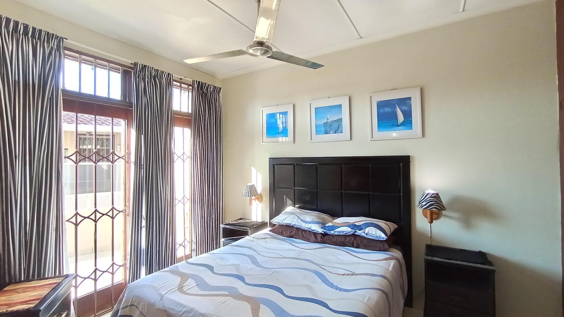 Bed Room 1 - 14 square meters of property in Warner Beach