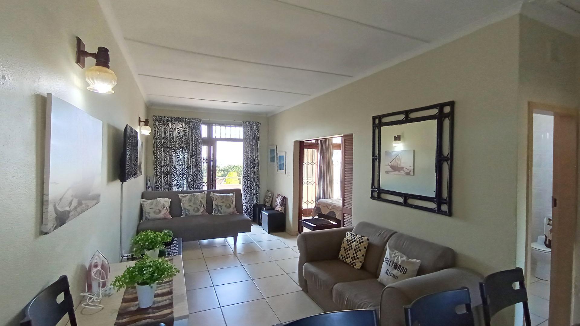 Lounges - 21 square meters of property in Warner Beach