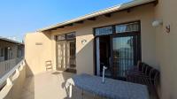 Balcony - 18 square meters of property in Warner Beach