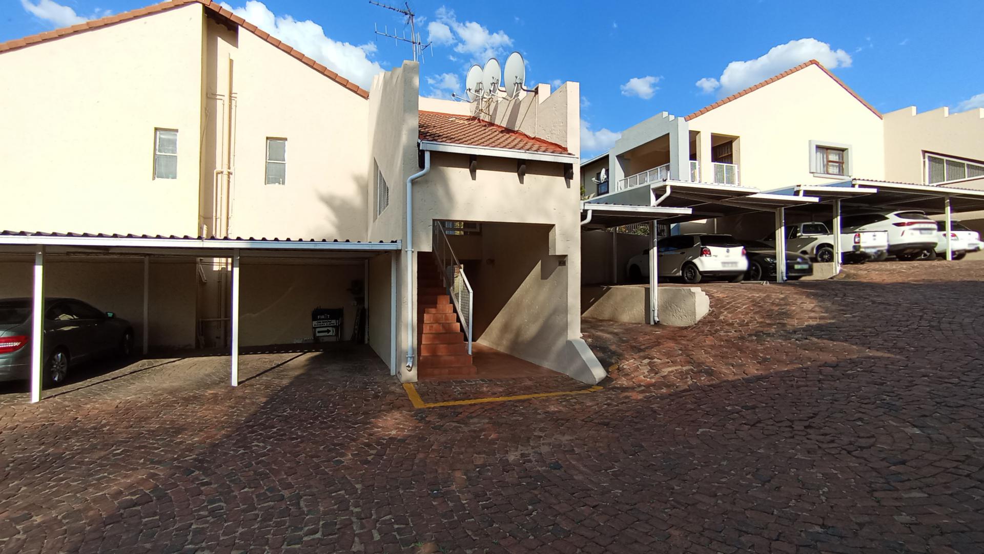 Front View of property in Corlett Gardens