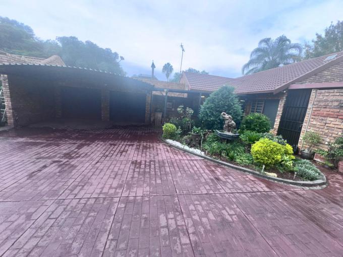 3 Bedroom House for Sale For Sale in Doornpoort - MR684308