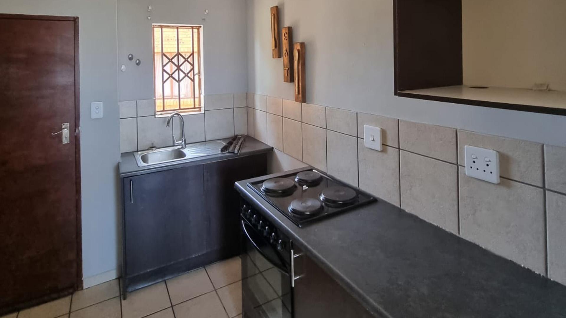 Kitchen of property in Boksburg North
