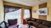 Lounges - 16 square meters of property in Boksburg North