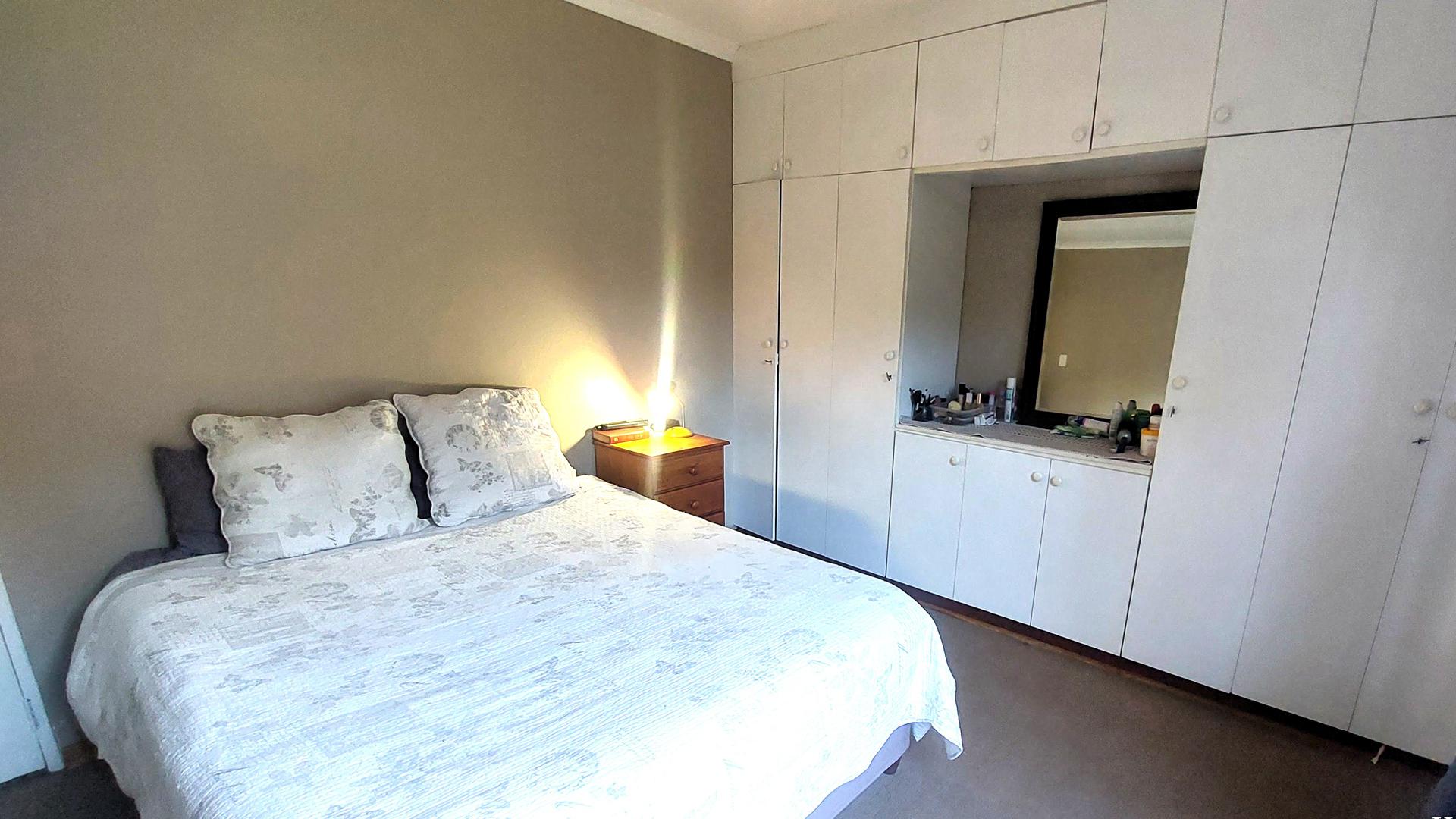 Bed Room 1 of property in Aviary Hill